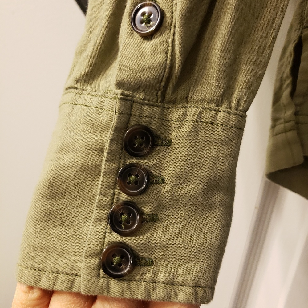 Free People army green shirt/ light jacket XS - Picture 5 of 6